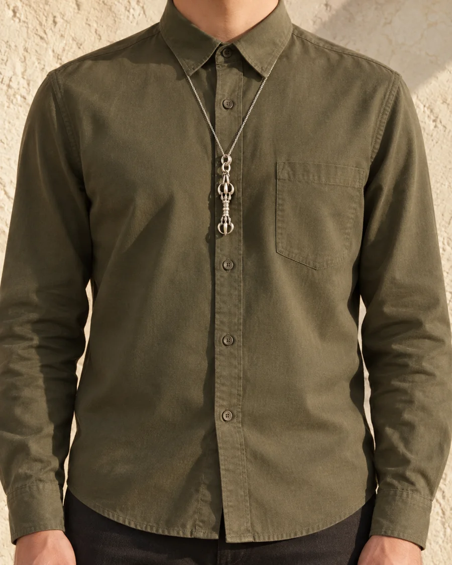 Face-free styling of the silver Vajra necklace